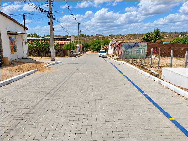 Prefeitura de Caicó leva pavimentação inédita ao Frei Damião com piso intertravado